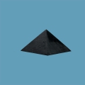 Schungit Pyramide poliert 100x100 mm